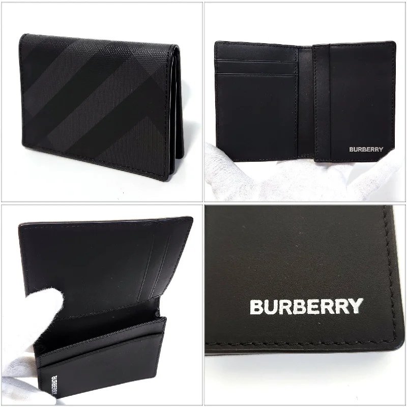 Burberry  Leather Wallet  (Pre-Owned)