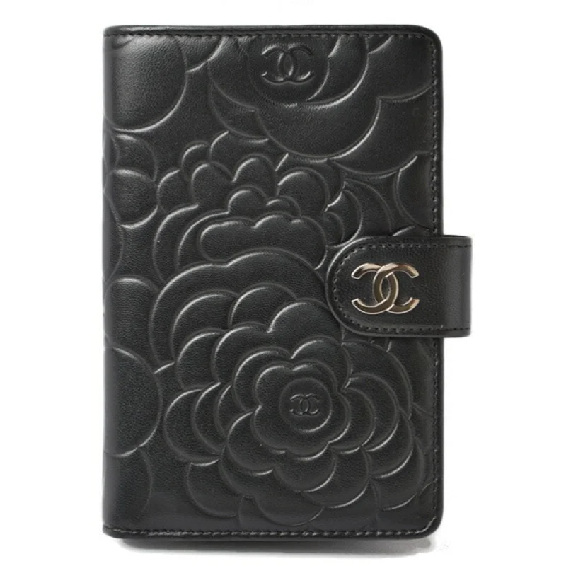 Chanel Camellia  Leather Wallet  (Pre-Owned)