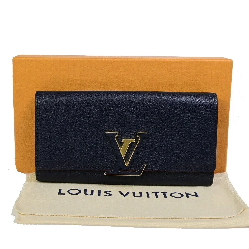 Louis Vuitton Capucines  Leather Wallet  (Pre-Owned)